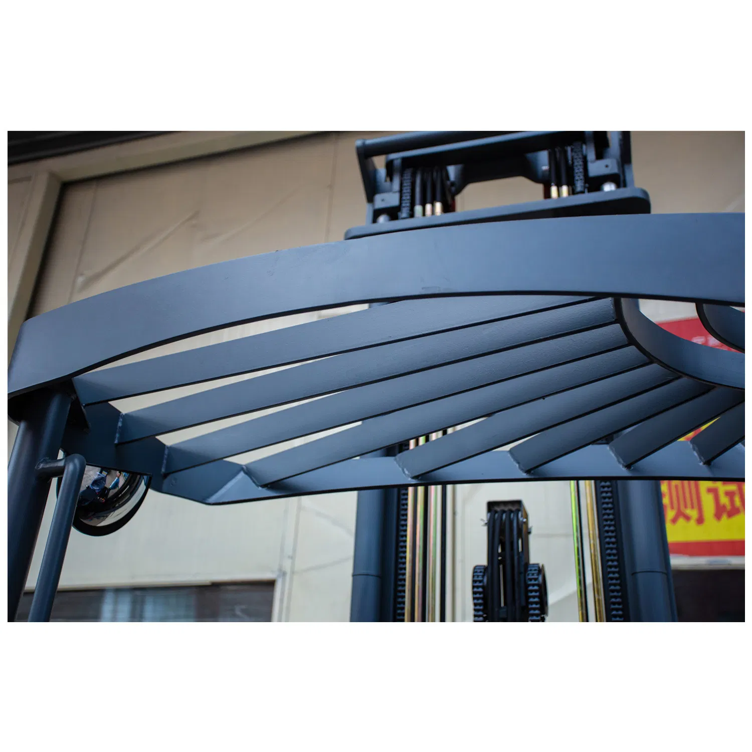 1500kg Electric Mast Reach Truck Forklift with Adjustable Speed