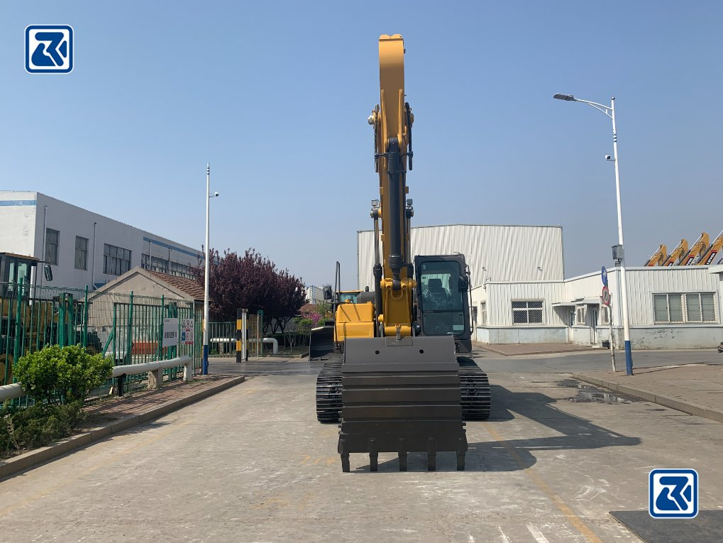 25 Ton Backhoe Excavator Long Reach Compact Excavator Hot Sales