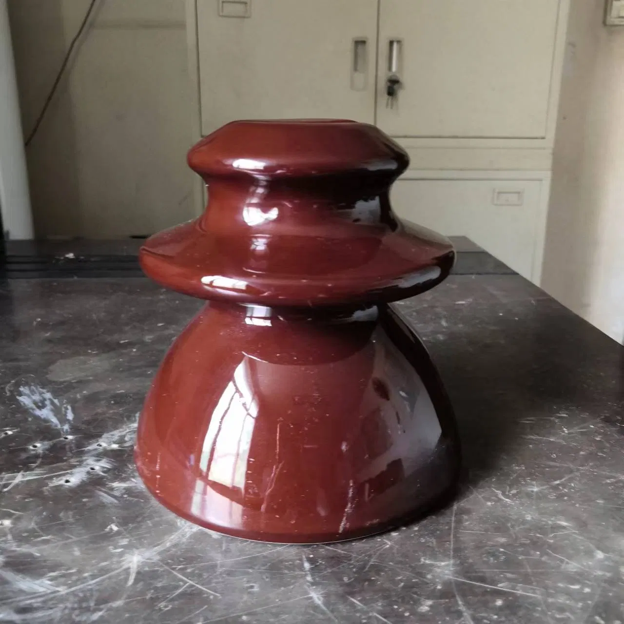 Aislador de suspensión cerámico / Aislador de línea de porcelana / Aislador de pin cerámico