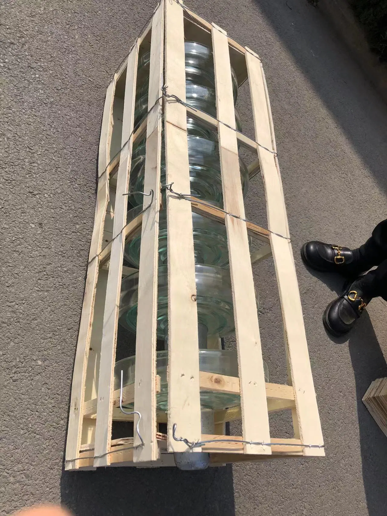 Aislador de disco de vidrio templado galvanizado en caliente de alta resistencia eléctrica