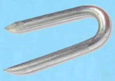 Grapa para cable de tierra