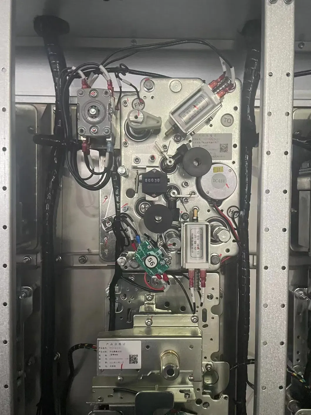 Interruptores de alta tensión, componentes principales de gabinete inflable, interruptor de carga para unidad de anillo sin aislamiento a tierra