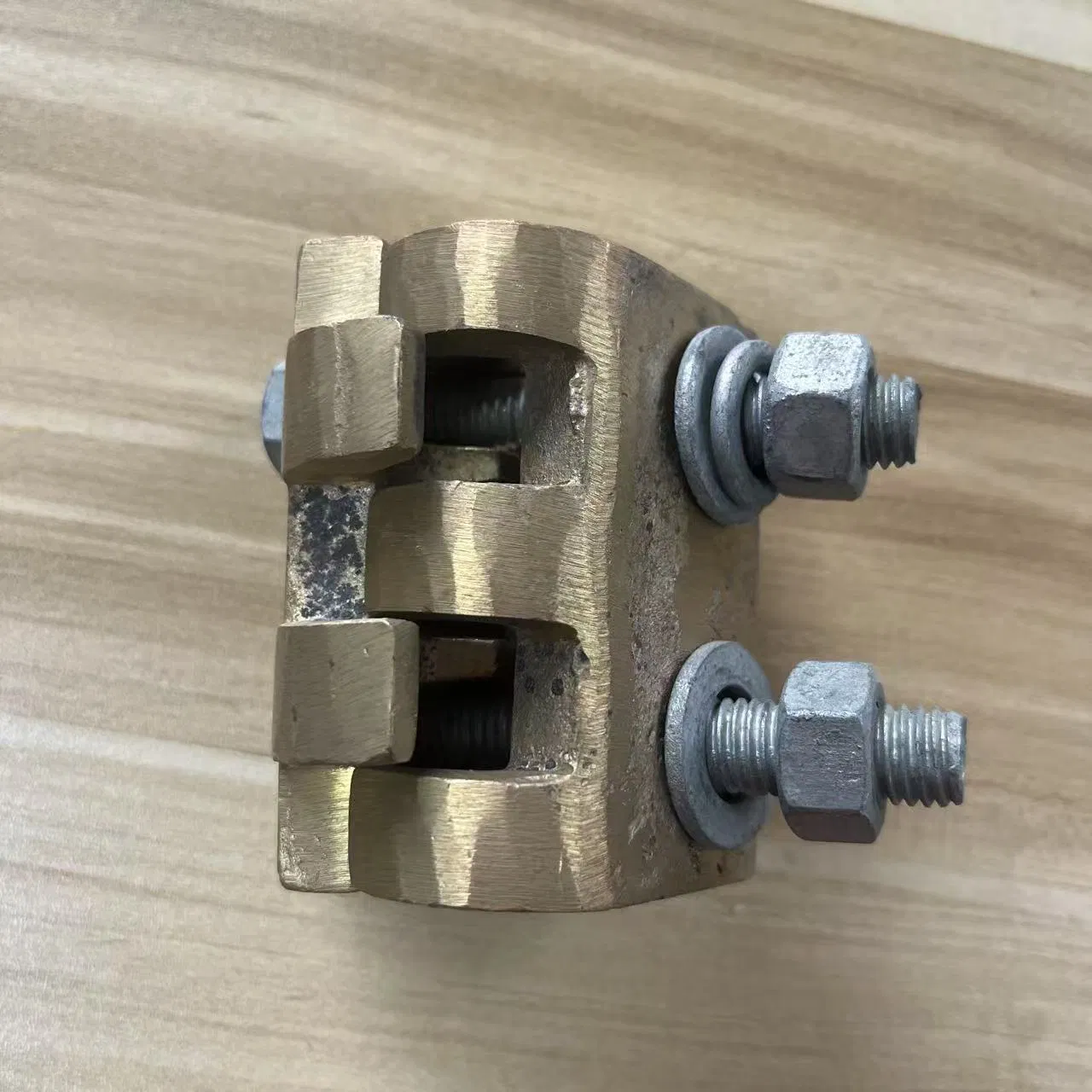 Abrazadera de ranura paralela de la serie Jbt bimetálica de aluminio, cobre y latón