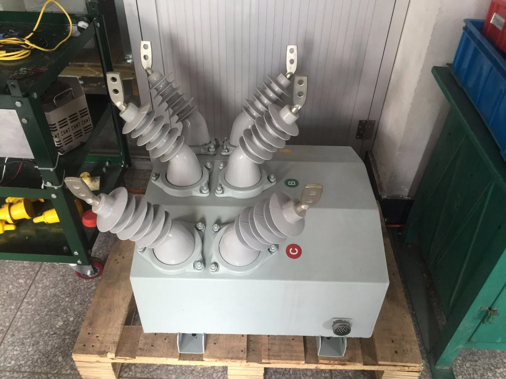 Reclutadores automáticos de fase única para sistemas de 19.92 Kv (fase a tierra)
