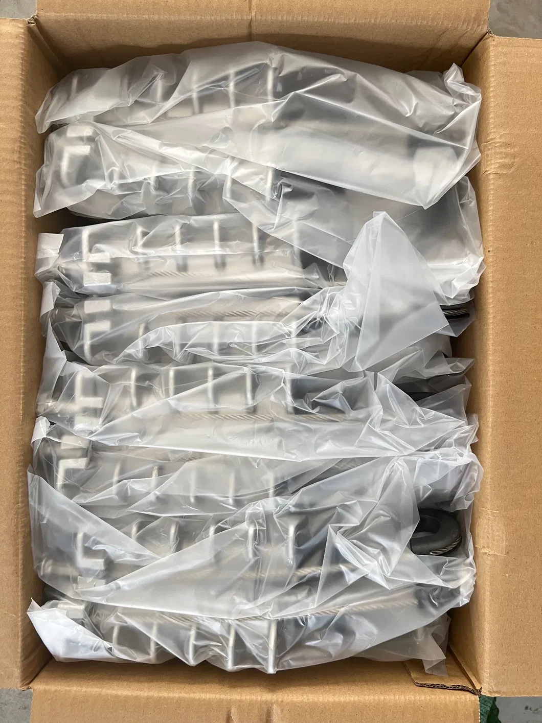 Abrazadera de aleación de aluminio, abrazadera de plástico para cable ABC como abrazadera de anclaje de tensión