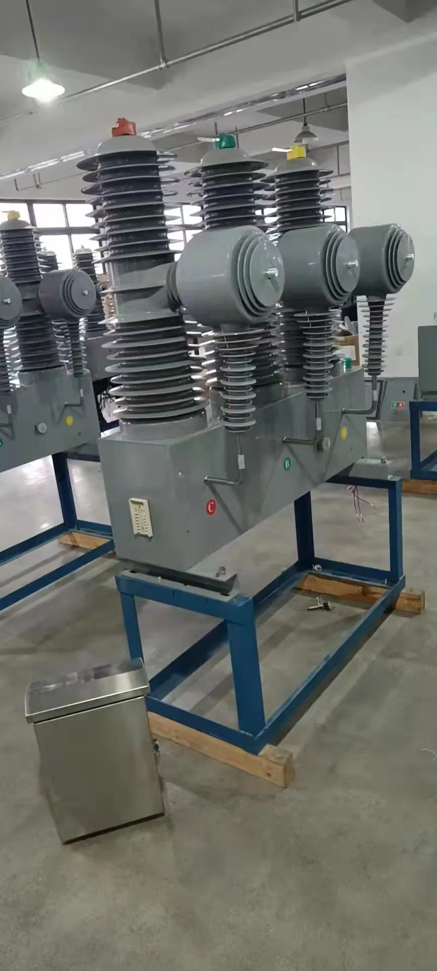 24kv interruptor de circuito de vacío de alta tensión al aire libre con sistema de energía eléctrica