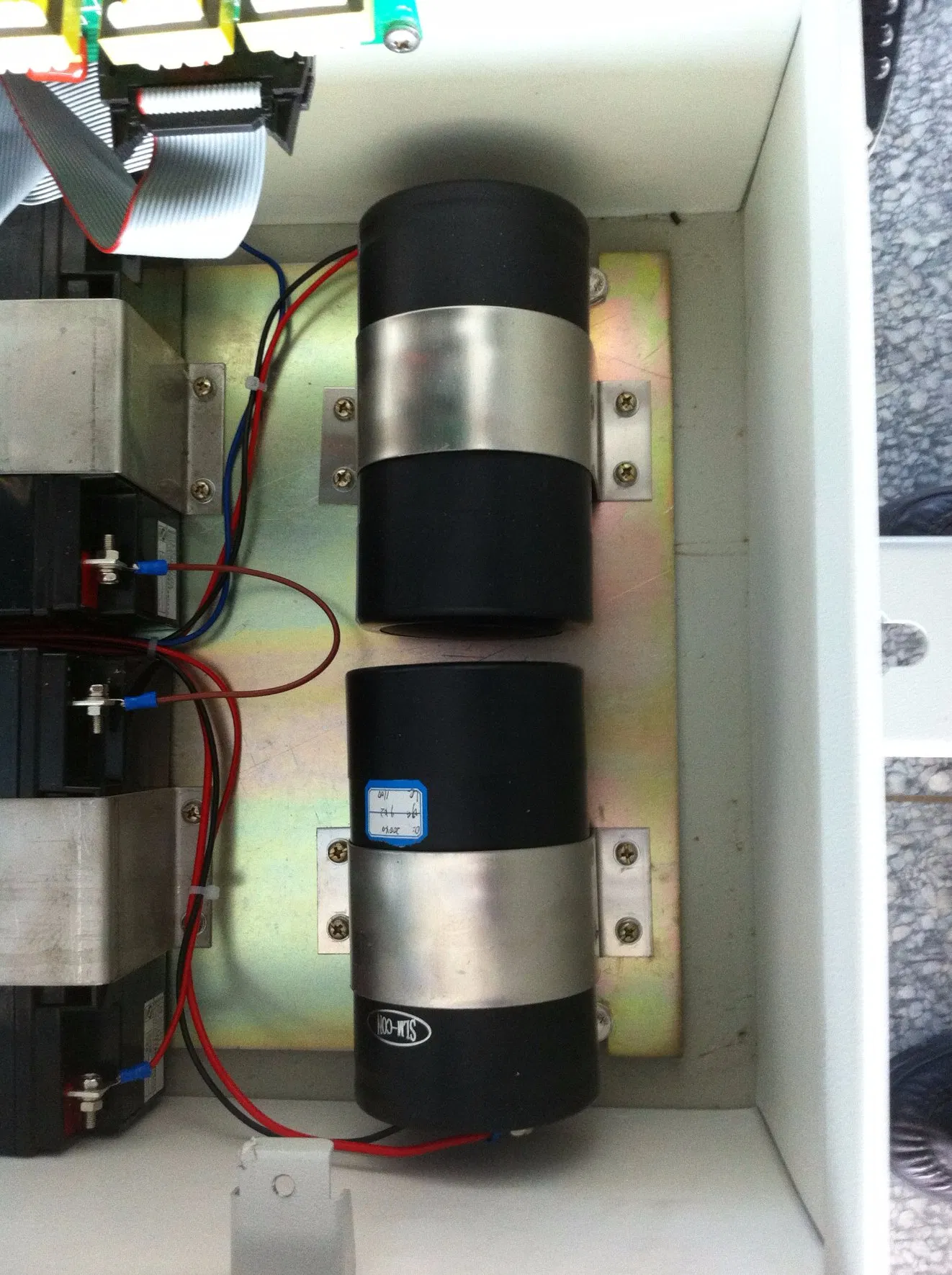Reclutadores automáticos de fase única para sistemas de 19.92 Kv (fase a tierra)