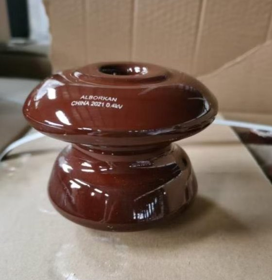 Aisladores de porcelana de alta calidad ED-1 para aplicaciones eléctricas