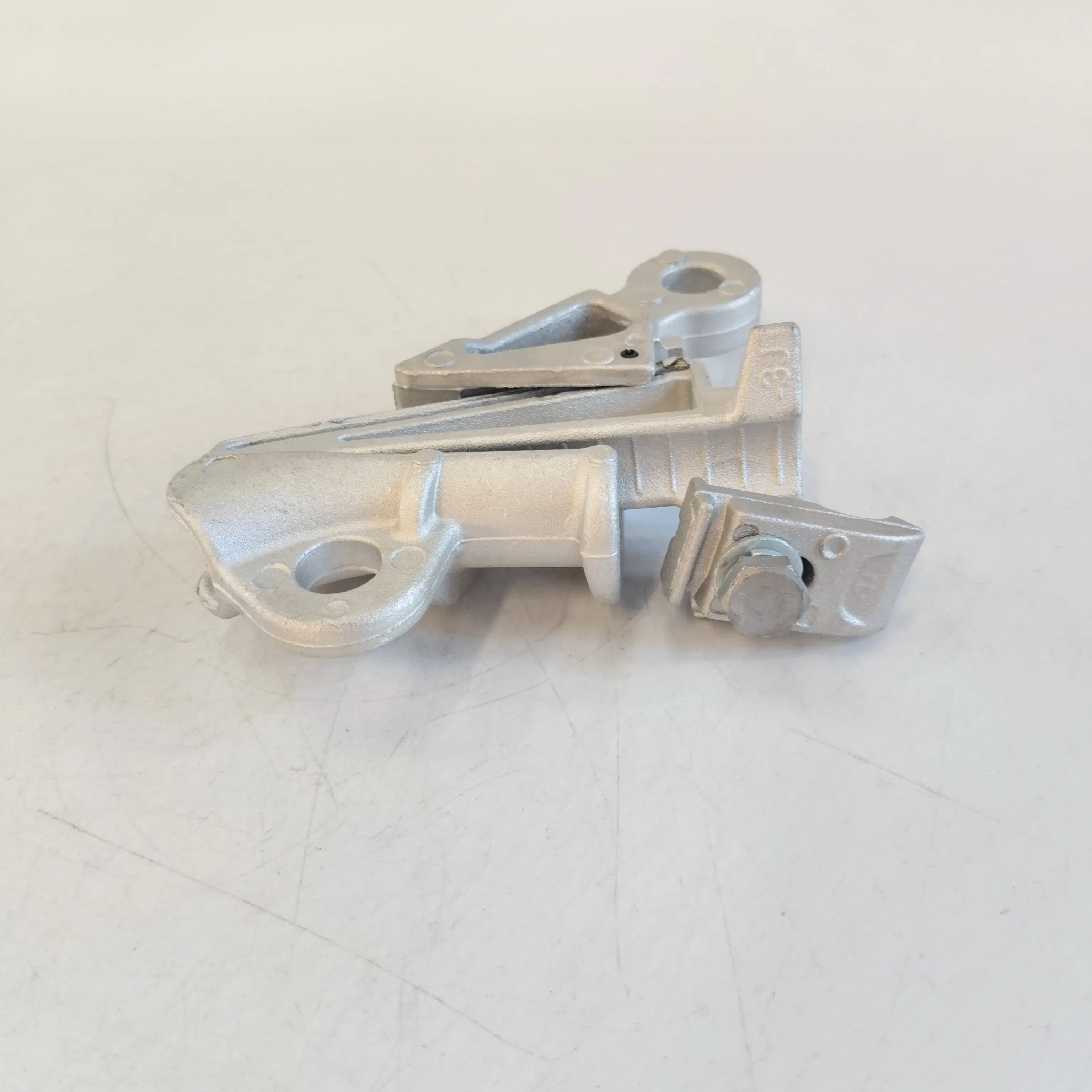 Diseño de cuña premium, abrazadera de aluminio con revestimiento anti envejecimiento
