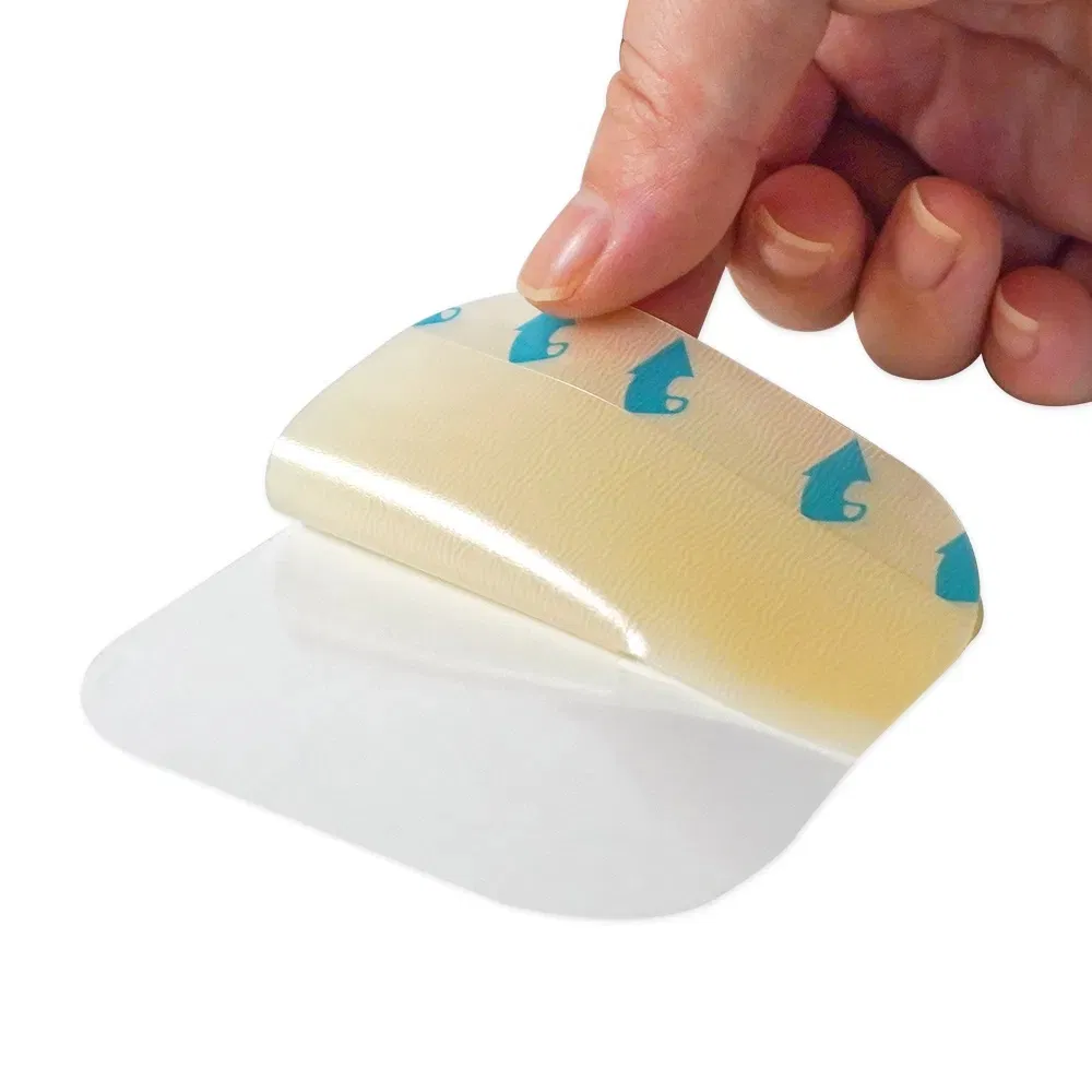 Extra Thin Waterproof Wound Dressing with Adhesive for Light Exudate Wound 6*7cm