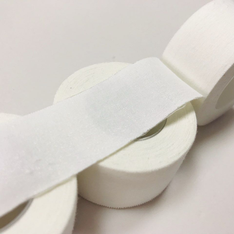 Medical Surgical Zinc Oxide Adhesive Cotton Breathable Cohesive Tape Easy to Tear