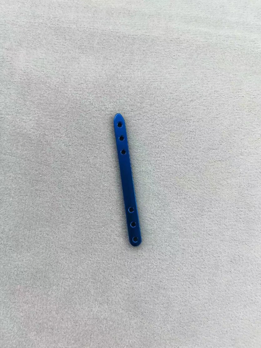 2024 High Quality Factory Sale Veterinary Orthopedic Plate Titanium 2.7mm Bridge Locking Plate for Small Animal Dog and Cat