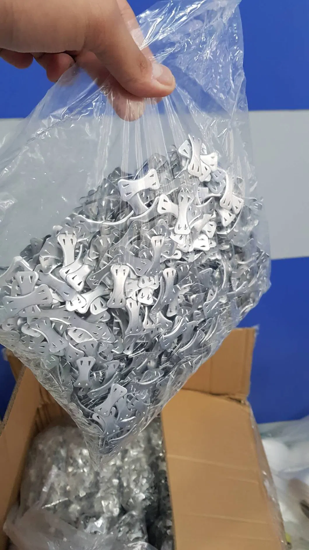 Bandage Clips Detail 2