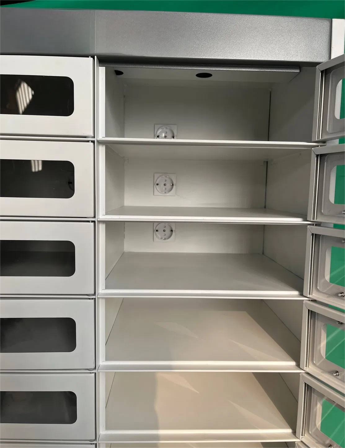 Smart Phone Charging Storage Public Locker for Office and School