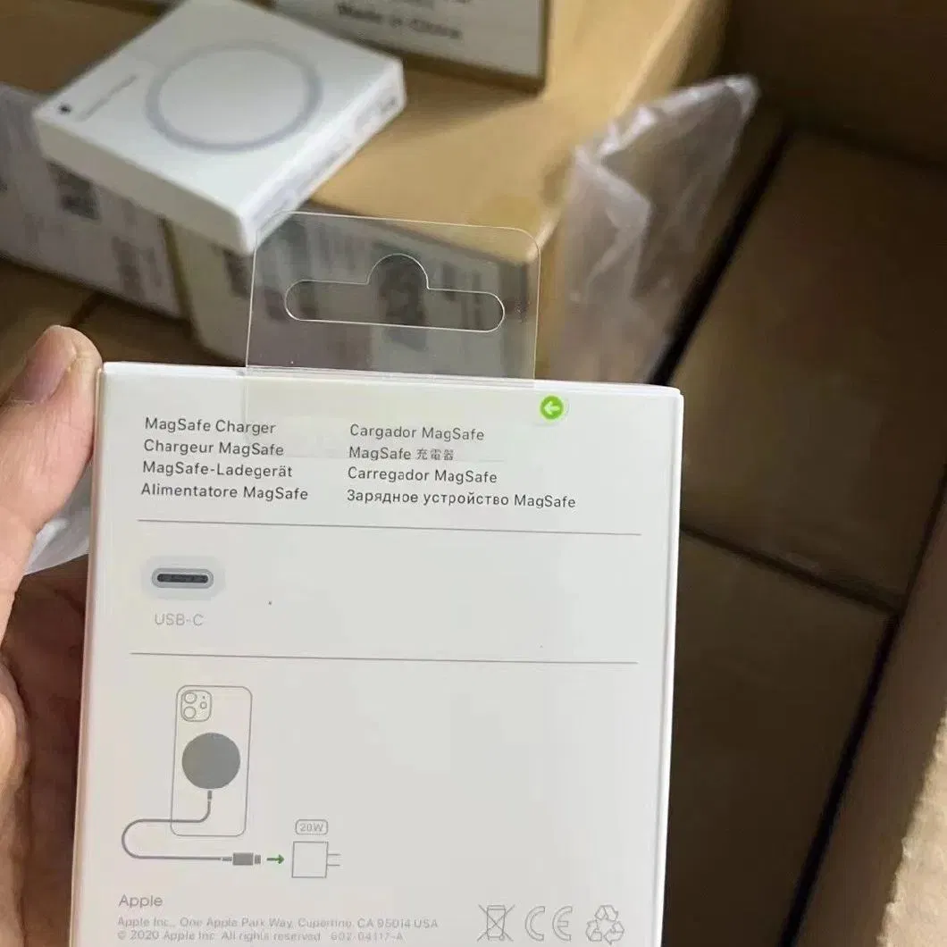 Portable Magnetic Wireless Charger for Fast Battery Storage and Charging