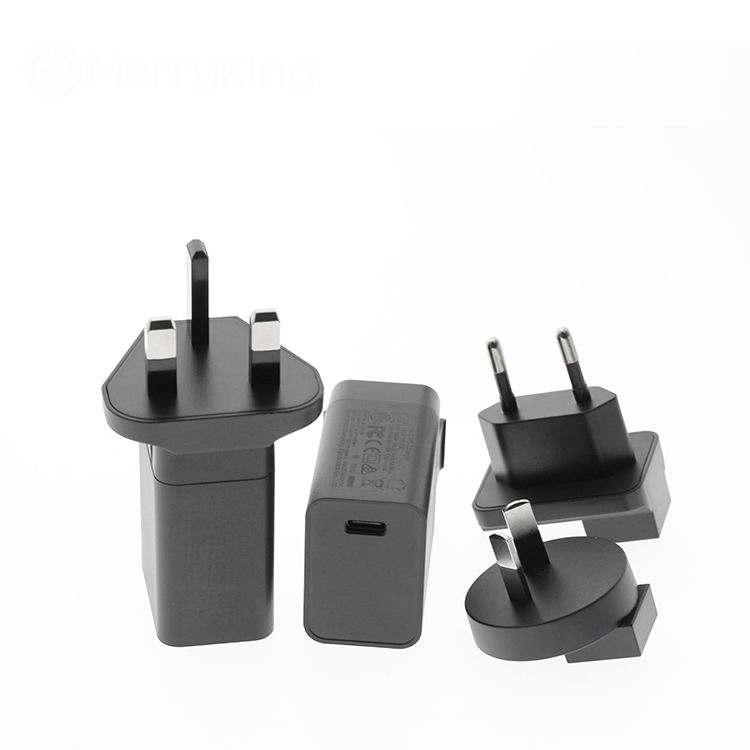 Laptop Mobile Phone Travel Portable Fast Wall USB Port Type C QC 3.0 Fast 20W 18W 10W 5W Pd Charger