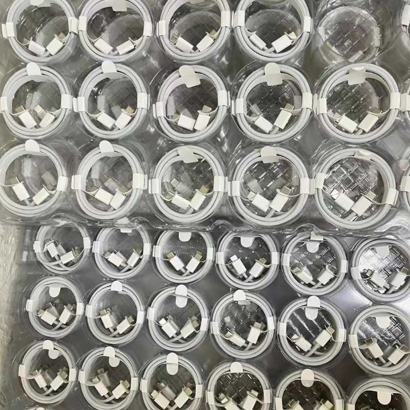 Wholesale 20W Charger with 3c Certification Pd Fast Charging Head, Phone 15 Type-C Data Cable