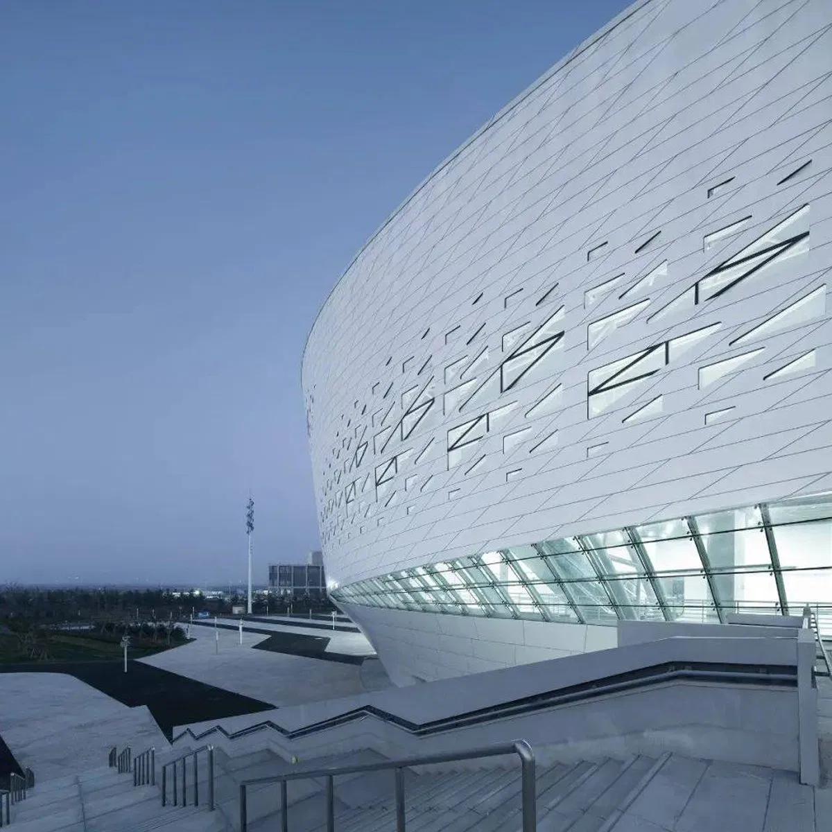 Modern Design Rubber Running Track Prefabricated Steel Structure Frame School Sport Stadium for Football Basketball Concert Stadium