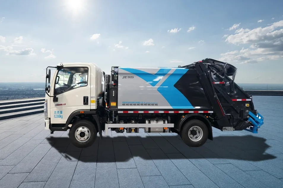 Sidewalk Washing Truck Operation