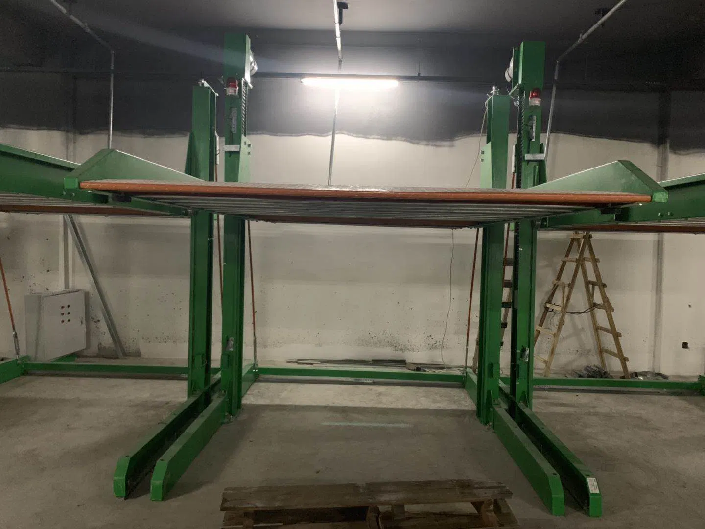 Easy Installation Simple Multi Level Parking Lift Parking Equipment Automatic Parking System Car Parking System for Home Parking