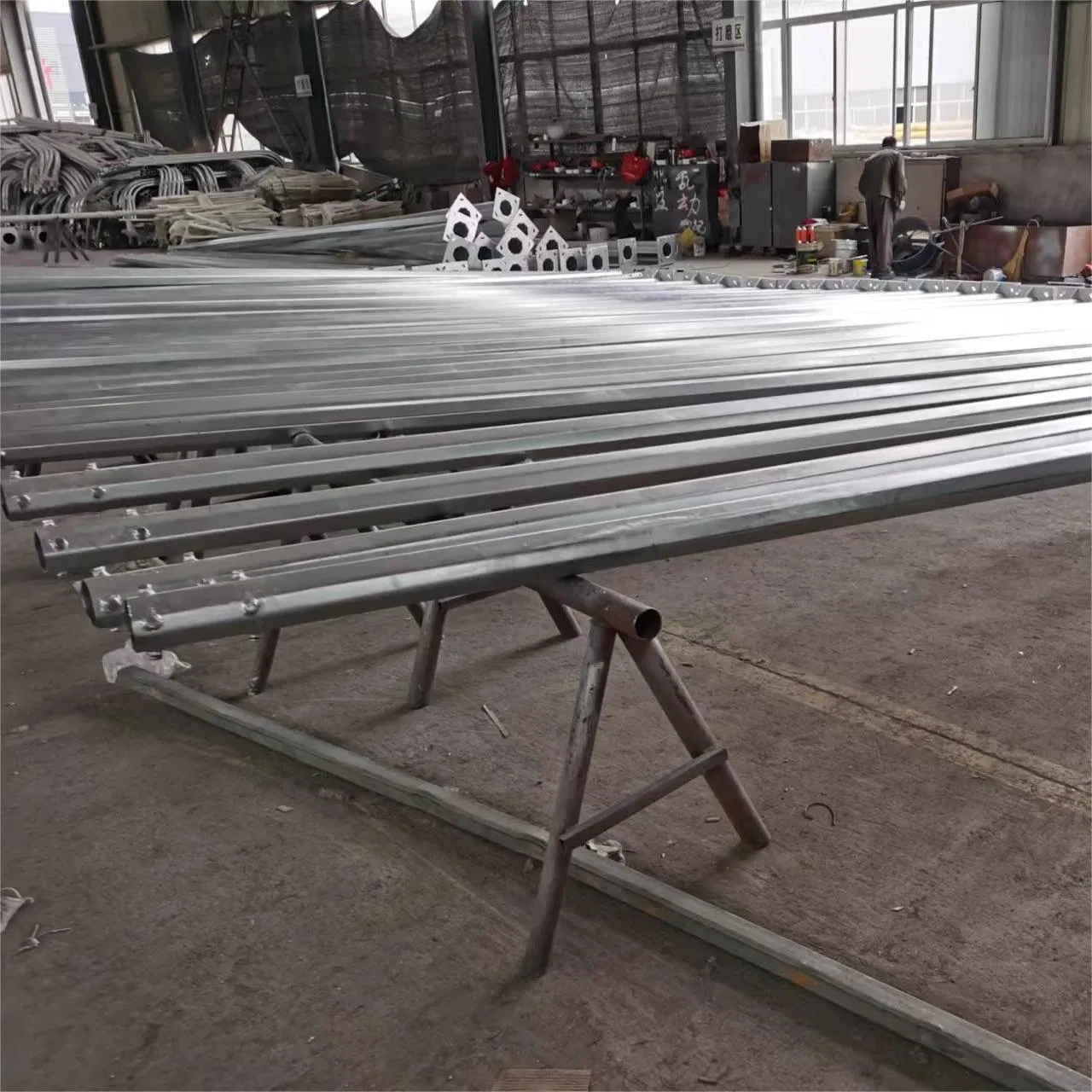 Prices of 18W 20W30W Solar Street Lighting with 5m Pole