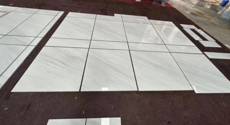 Natual Stone White Marble Wall and Floor Tile for Residential/Villa Bathroom/ Kitchen/Stair
