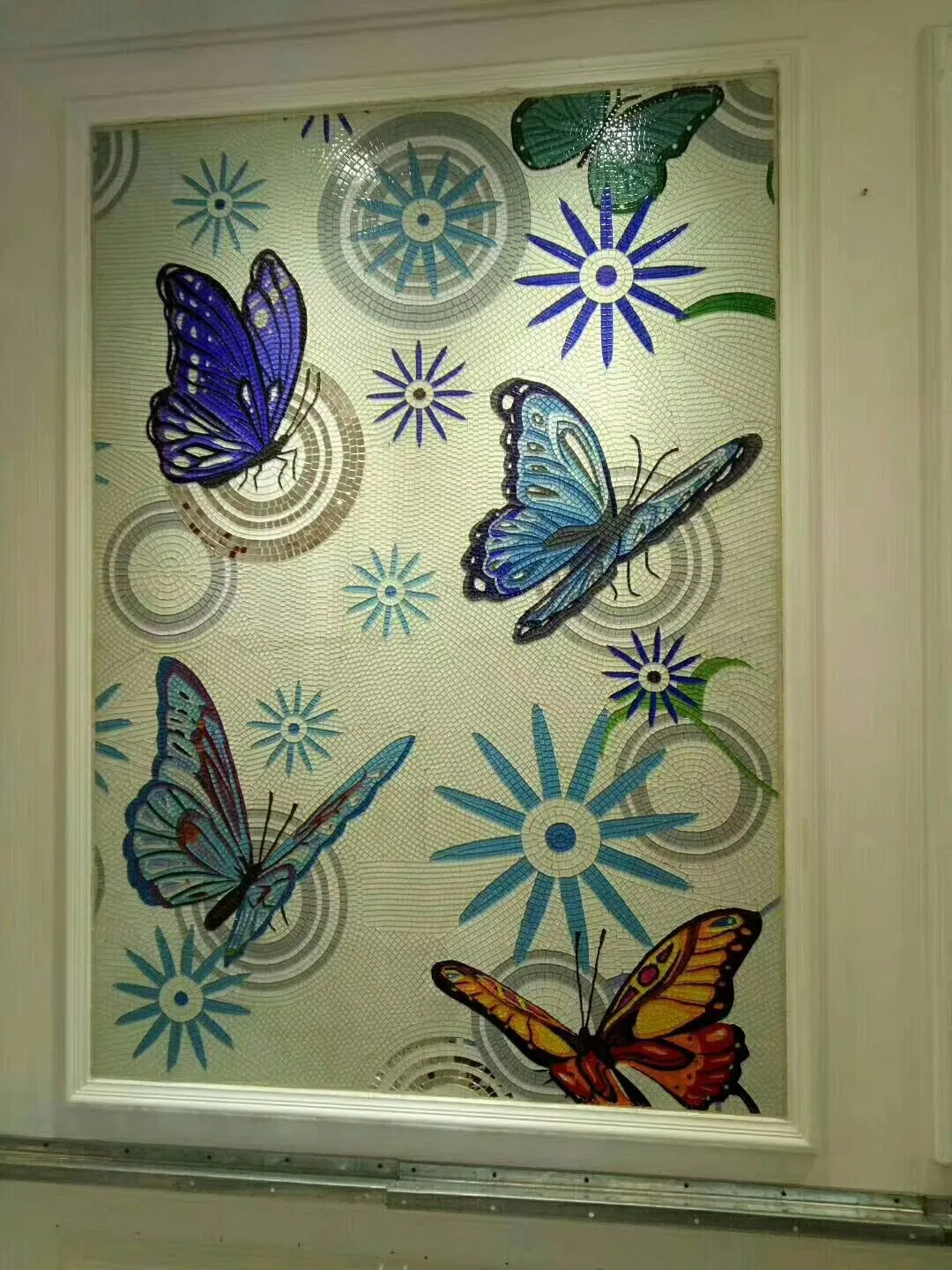 4mmthickness Interior TV Wall Decorative Glass Mosaic Tile for Germany