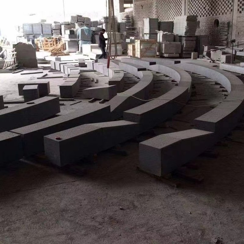 Irregular Shape Grey Granite Kerb Pavers for Landscaping