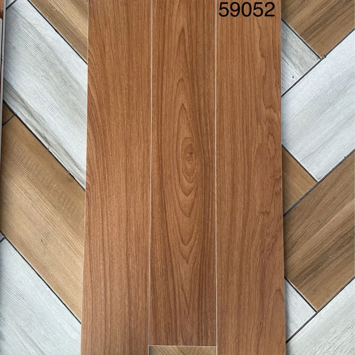 Building Materials Glazed Ceramic &nbsp;Indoor Taggered Wood Tile Pattern for Floor