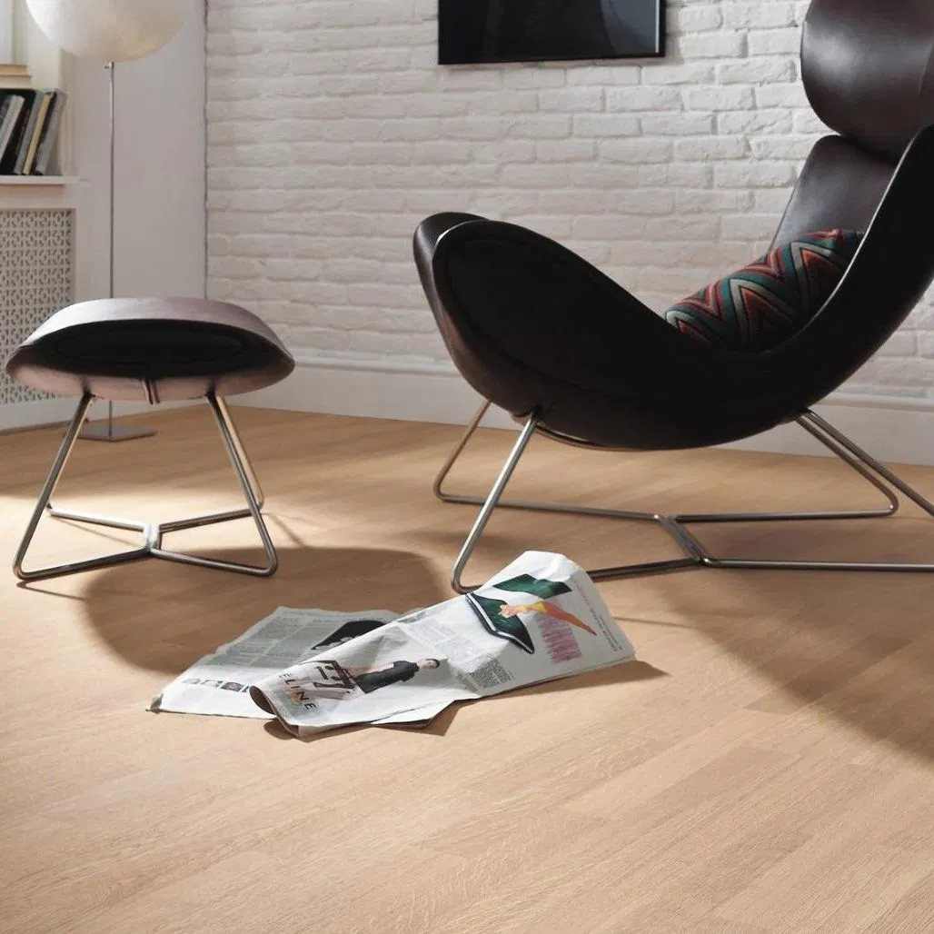 Modern Flooring Decorative Panel Waterproof Click Lock Wear-Resistant Laminate Glass Flooring HDF AC4 Rigid Wood Floor Tile 8mm Laminated Flooring Covering