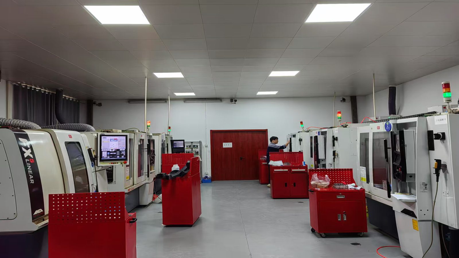 High-precision CNC machining production line