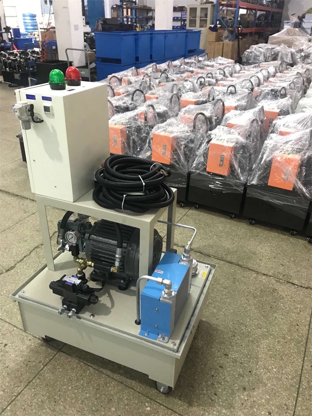 Hydraulic station
