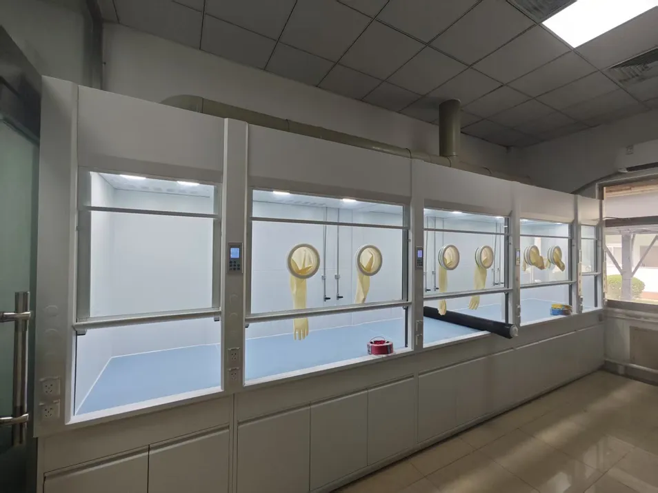 Uniform Exhaust Lab Fume Hood