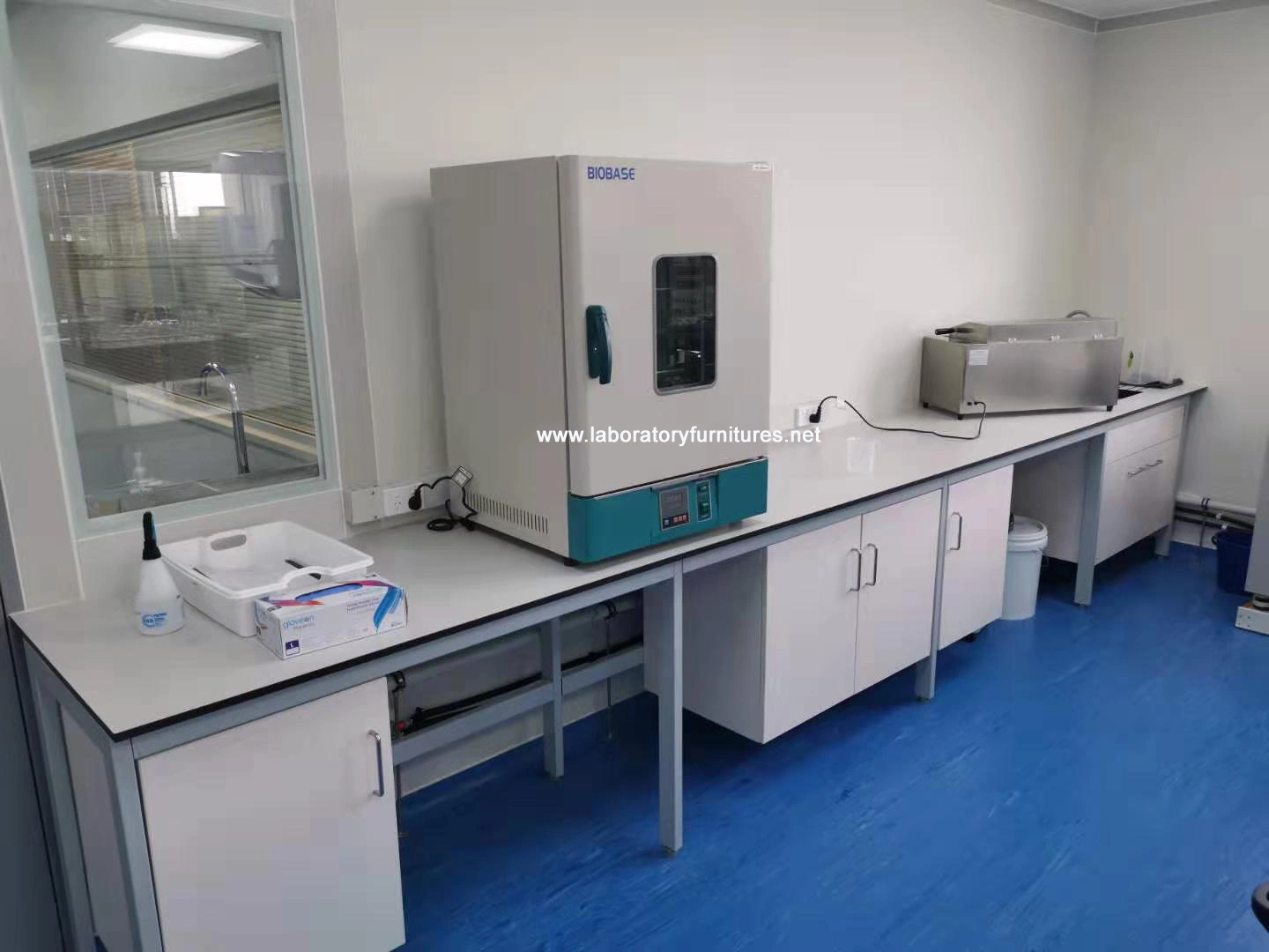 New Zealand Project Lab Furniture with Competitve Price Processed by German Facilities