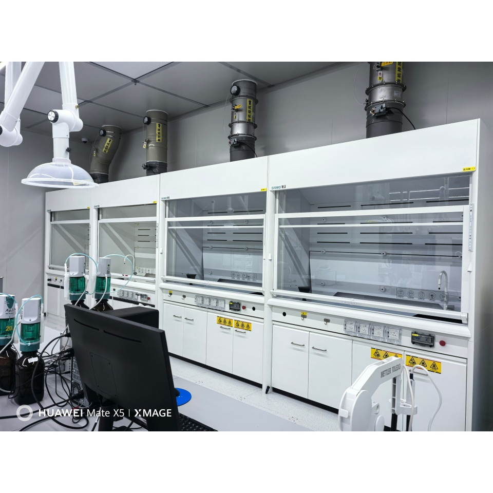 Intelligent Uniform Exhaust Reliable Aluminum Lab Fume Hood for Work