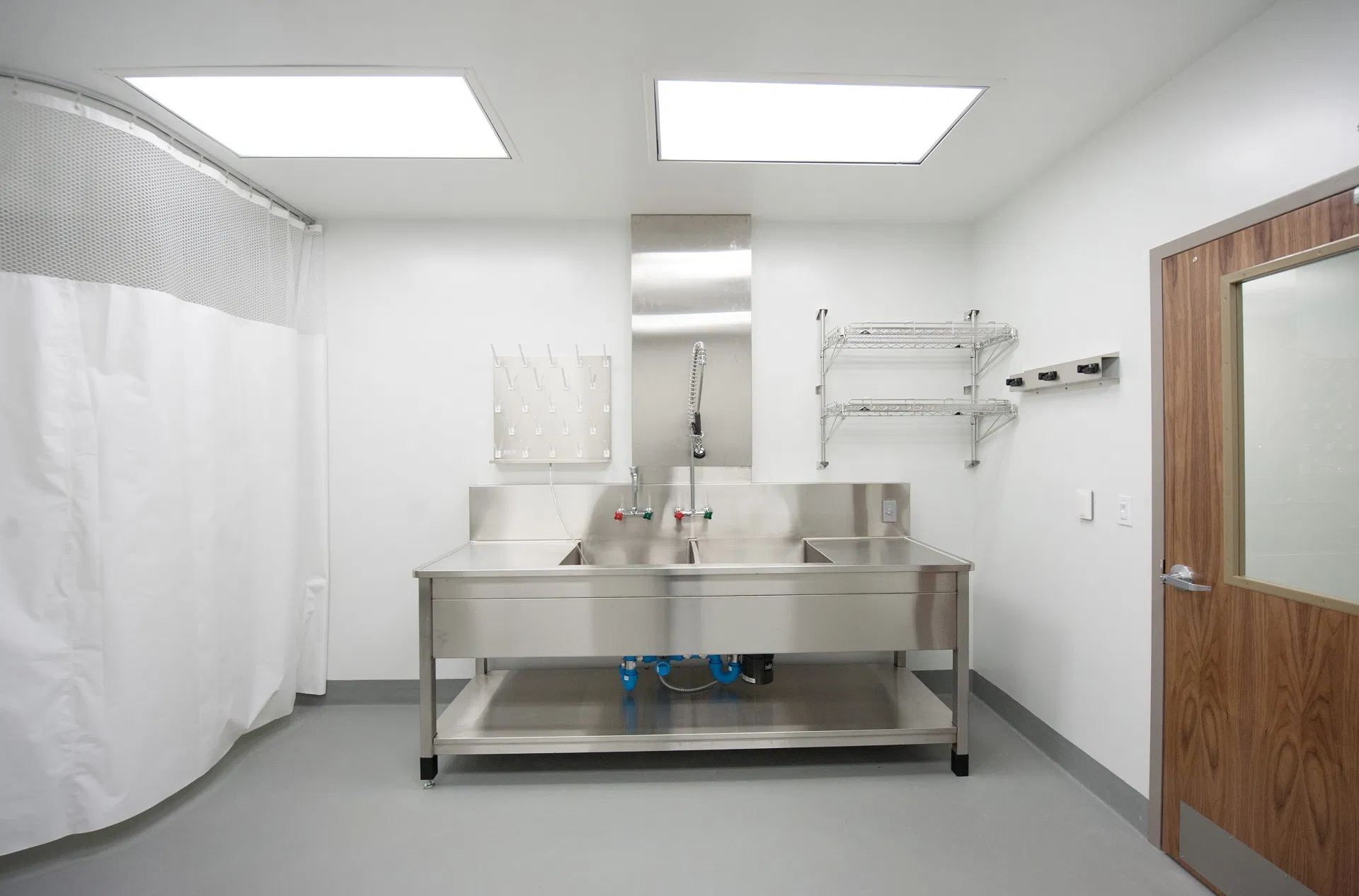 Food Pharma Industrial Chem Laboratories Furniture Prices Bacteria Proof Clean Room 304ss Stainless Steel Lab Furniture