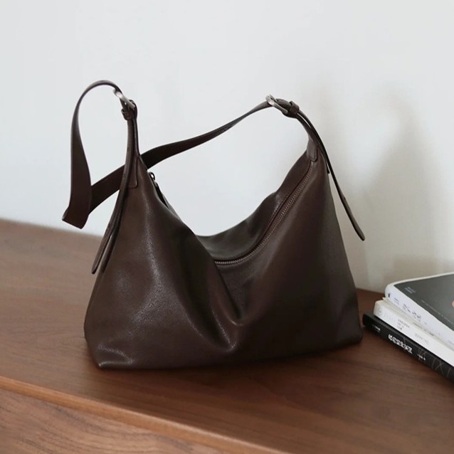 New Large Capacity Genuine Cowhide Hobo Tote Bag for Women Zip Vegetable Tanned First Layer Armpit Crossbody Bag Dumpling