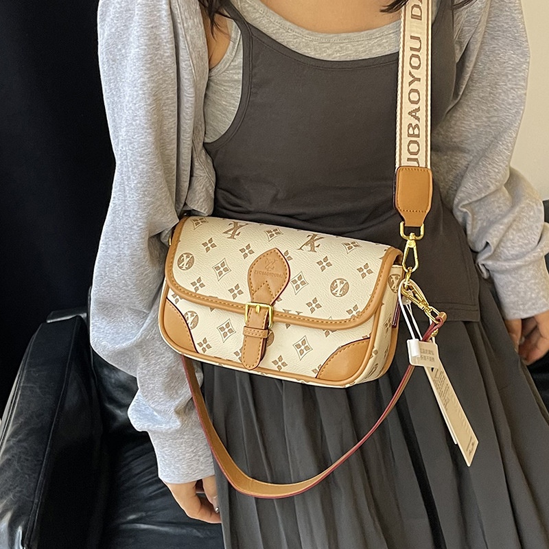European American Retro Small Square Women's PU Crossbody Messenger Bag Casual Portable Underarm Polyester Geometric Fashion