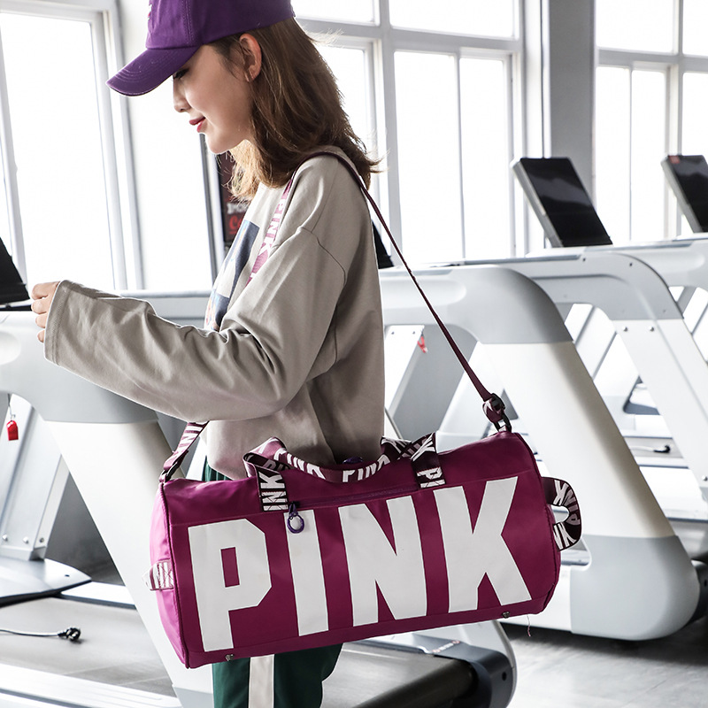 Wholesale Custom Fashion Duffel Bags Foldable &amp; Waterproof Gym Bag for Women &amp; Men's Travel Made From Polyester Zipper Closure