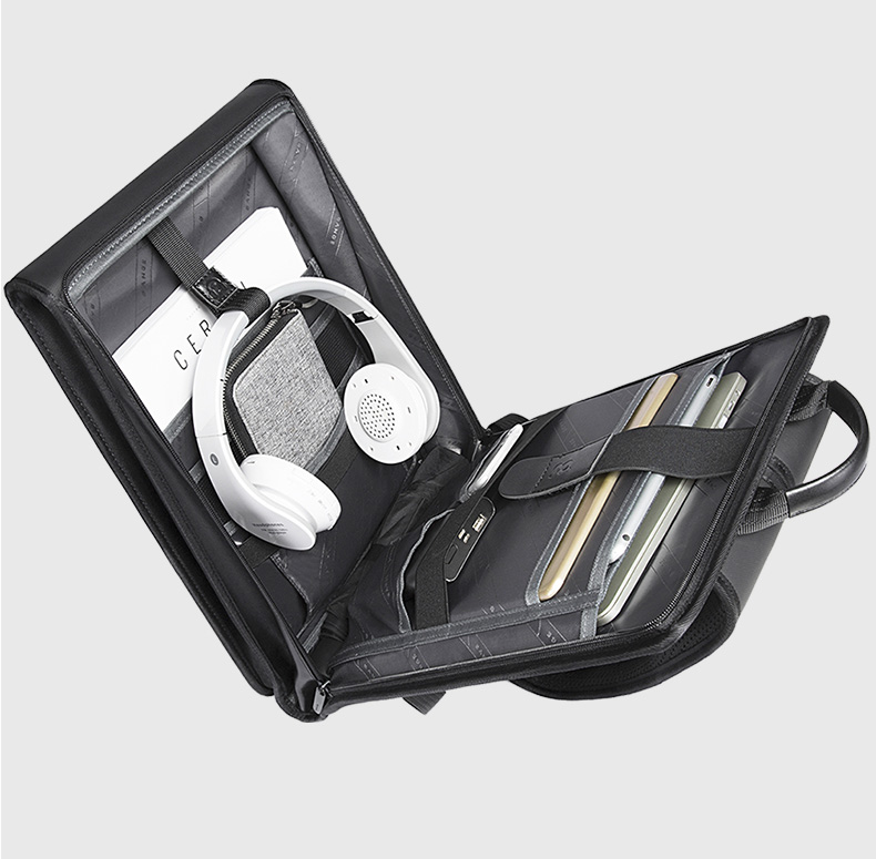Backpack feature view 5