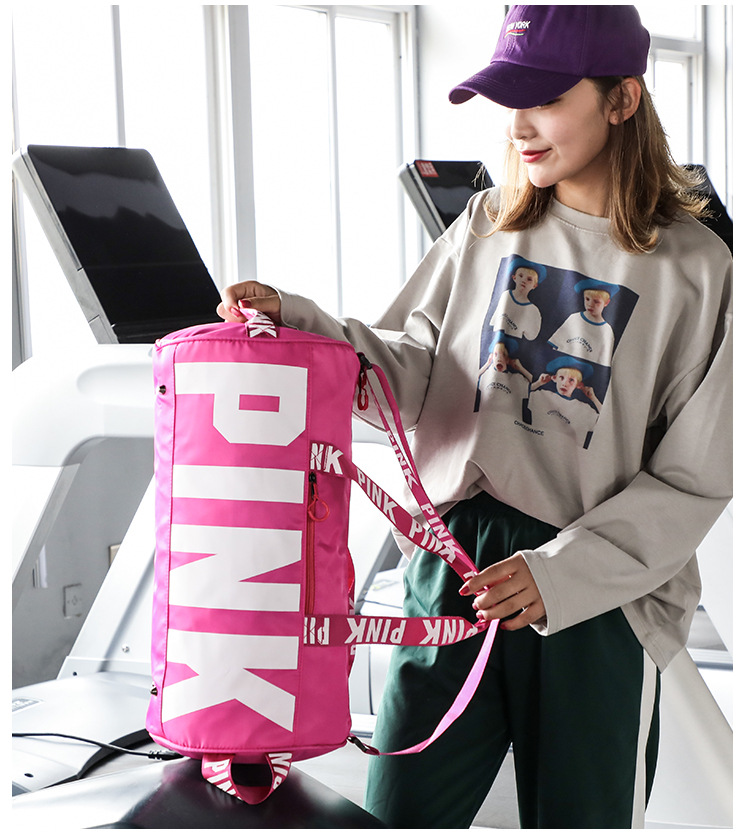 Wholesale Custom Fashion Duffel Bags Foldable &amp; Waterproof Gym Bag for Women &amp; Men's Travel Made From Polyester Zipper Closure