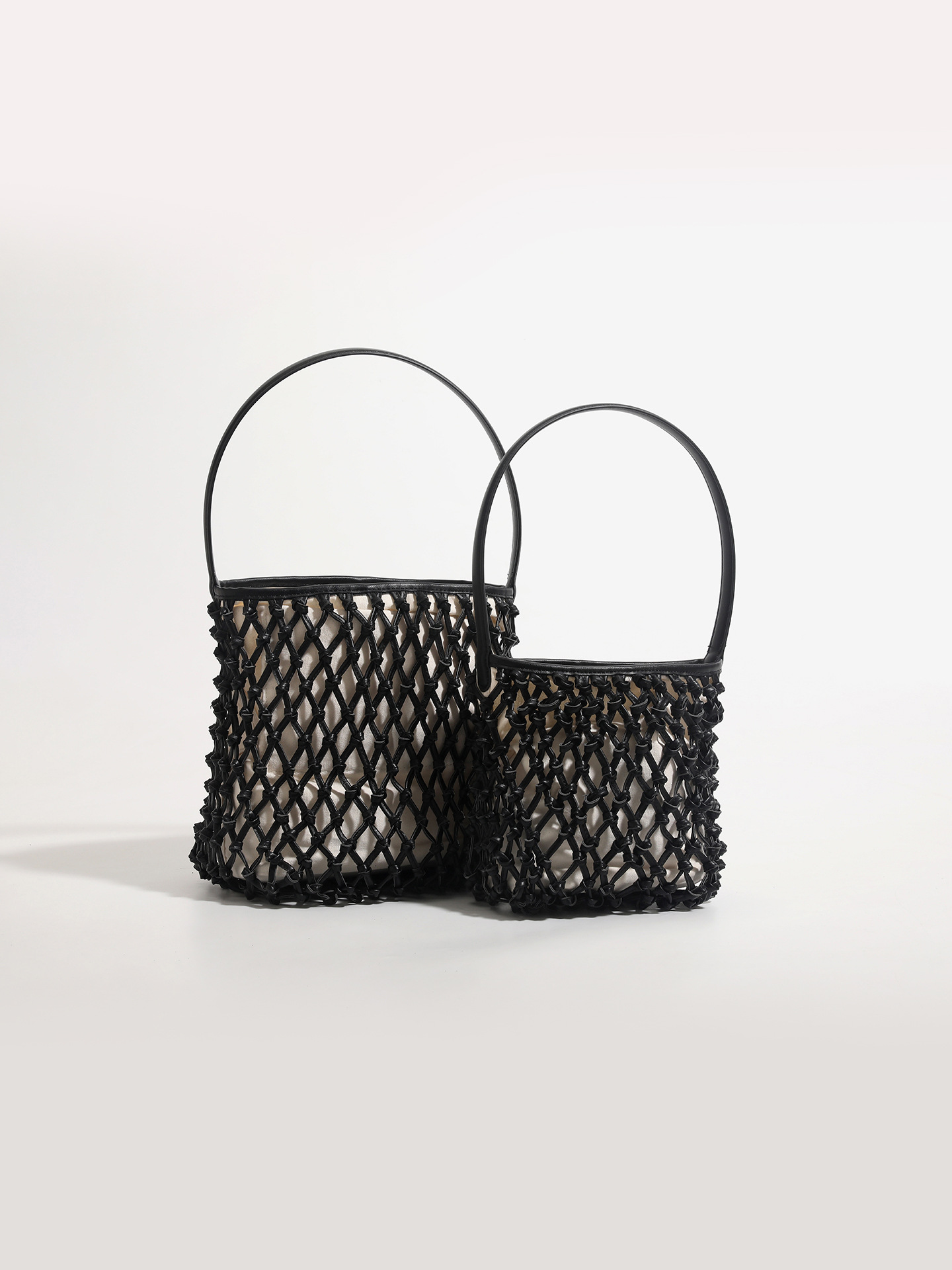 2025 New Niche Casual Women's Summer Woven Bucket Tote Bag Handmade Straw with Cover Closure for Beach Travel for Lazy Holidays
