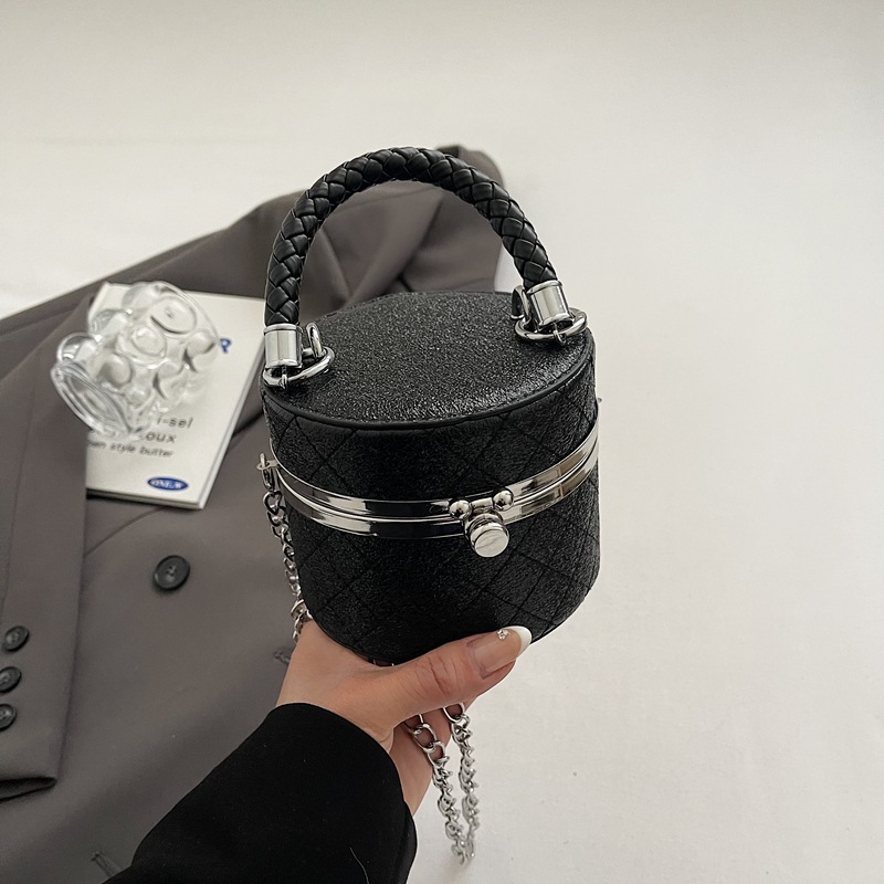 Fashion 2026 PU Chain Bucket Shoulder Bags Zipper Closure Classic Lady Bucket Handbag OEM ODM Service