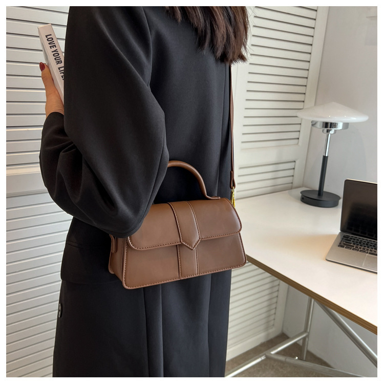 Handbag Show 11