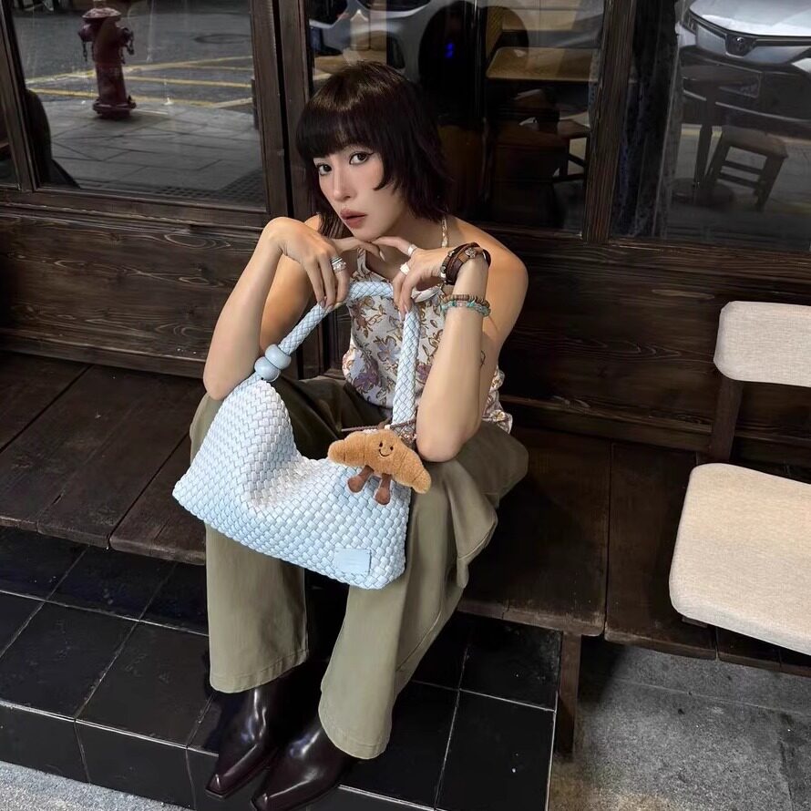 Hand-woven Hobo Large Lunchbox Bag Beaded Handbag Soft Leather Solid Color Lightweight Casual Relaxed Large Capacity Shoulder