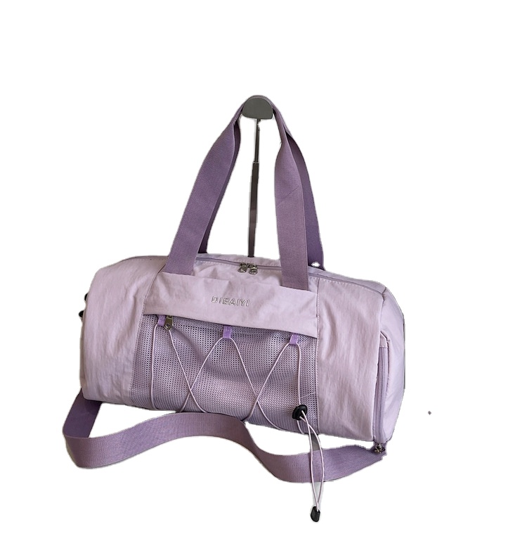 Wholesale Custom Large Capacity Canvas Duffel Bag Fashionable Portable Travel Bag Zipper for Gym Exercise Featuring Letter