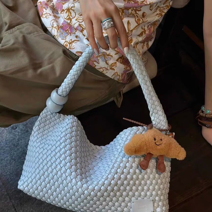 Hand-woven Hobo Large Lunchbox Bag Beaded Handbag Soft Leather Solid Color Lightweight Casual Relaxed Large Capacity Shoulder
