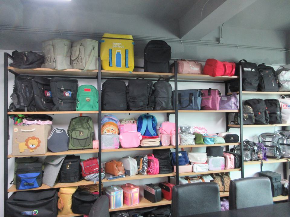 Fashion Handbags and Backpacks Manufacturing - Ripped Fashion China