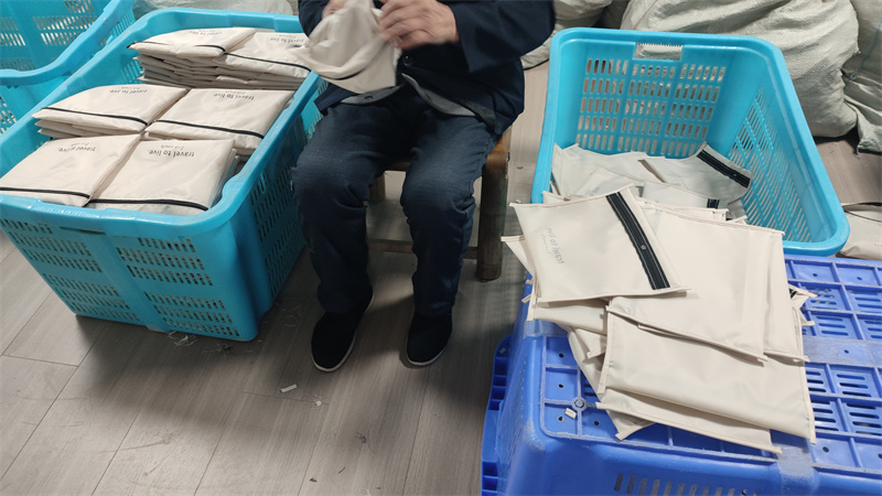 Packing 2