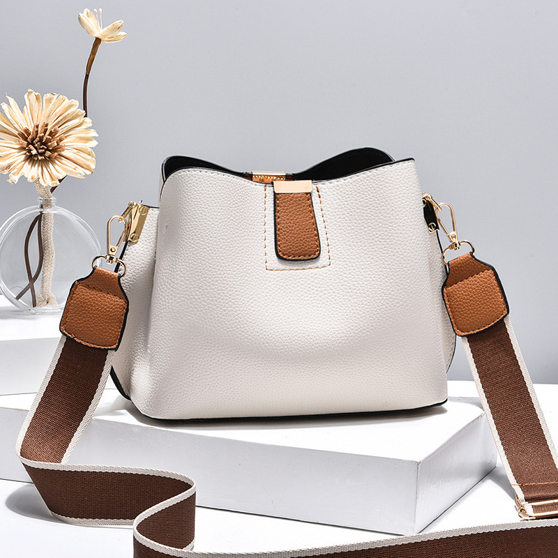 2025 New Large Capacity Women's Bucket Bag Factory Direct Durable Fashionable Messenger Shoulder Bag